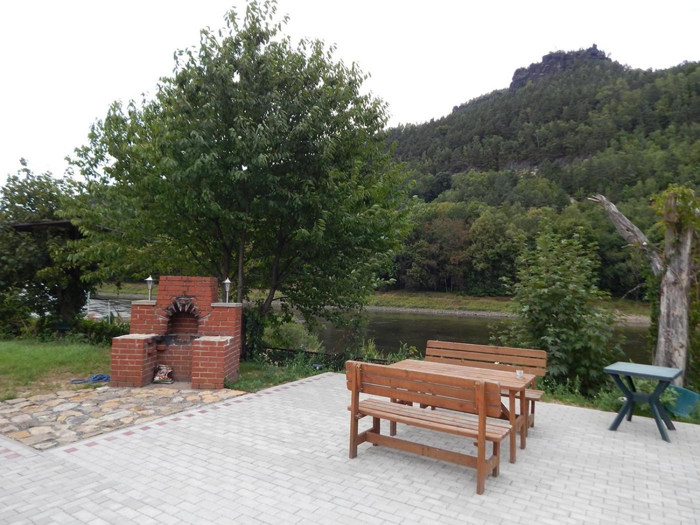 Campingplatz Am Treidlerweg Konigstein an der Elbe Bagian luar foto