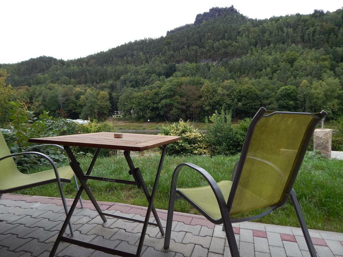 Campingplatz Am Treidlerweg Konigstein an der Elbe Bagian luar foto